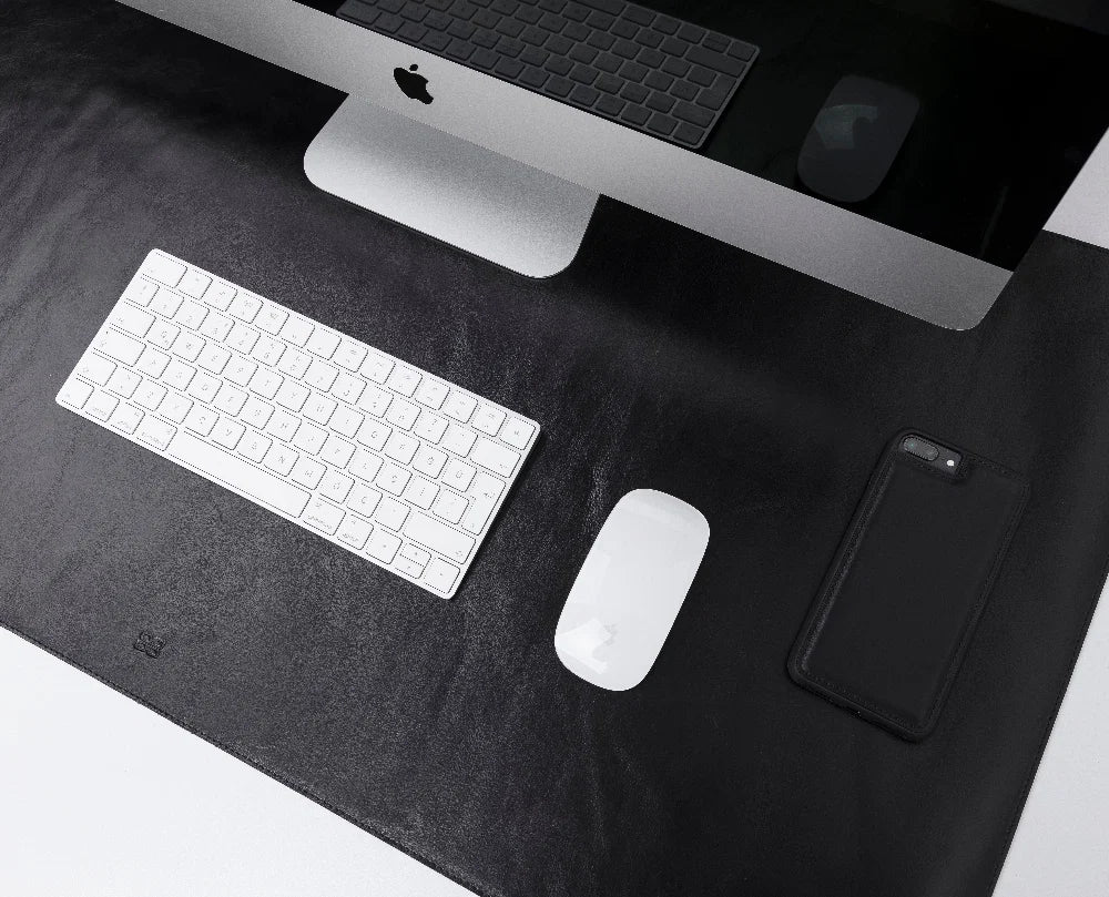 Axion Lined Leather Desk Mat Large Size