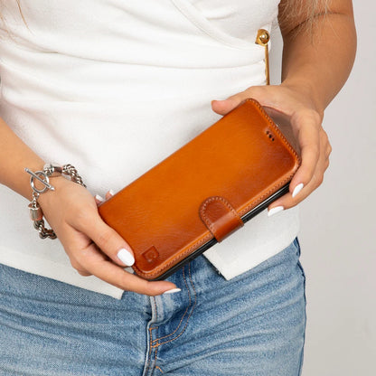 Magic iPhone 17 Detachable Leather Wallet Case – Core Palette