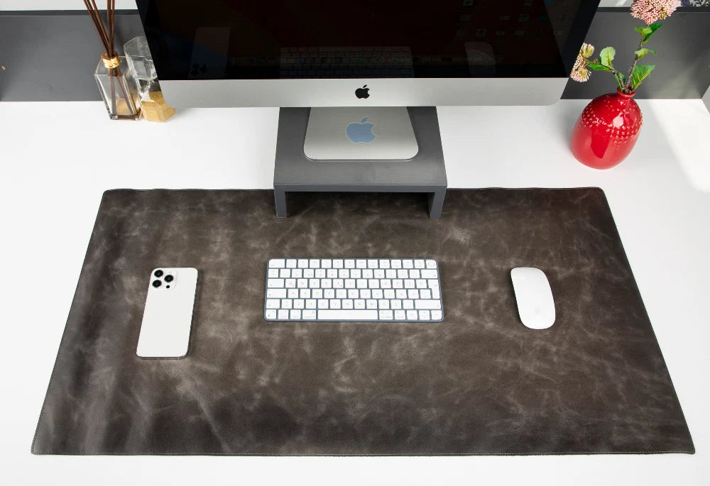 Axion Lined Leather Desk Mat Large Size