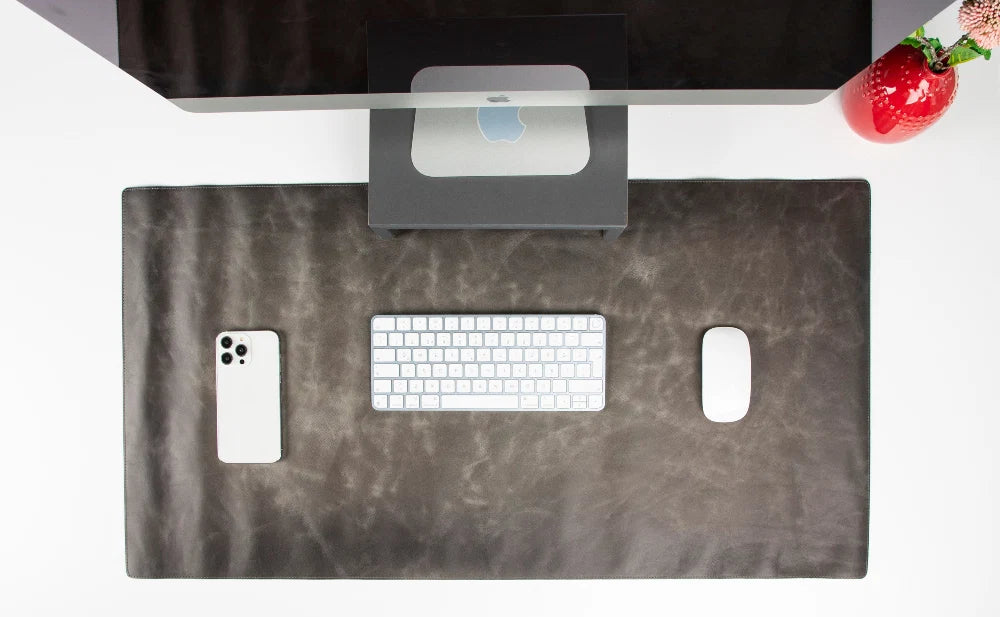 Axion Lined Leather Desk Mat Large Size