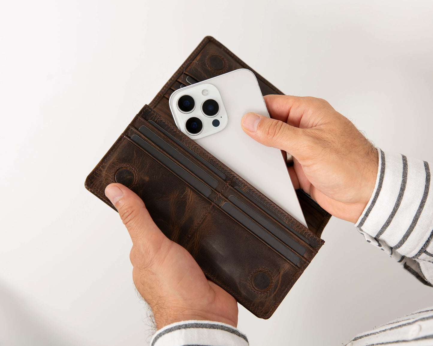 Aura Leather Wallet