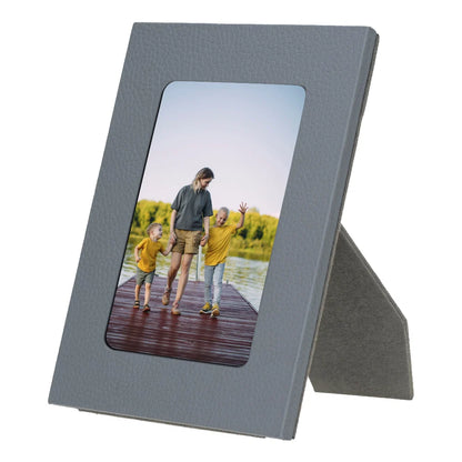 Live Leather Photo Frame – 15 × 10 cm Photo Area