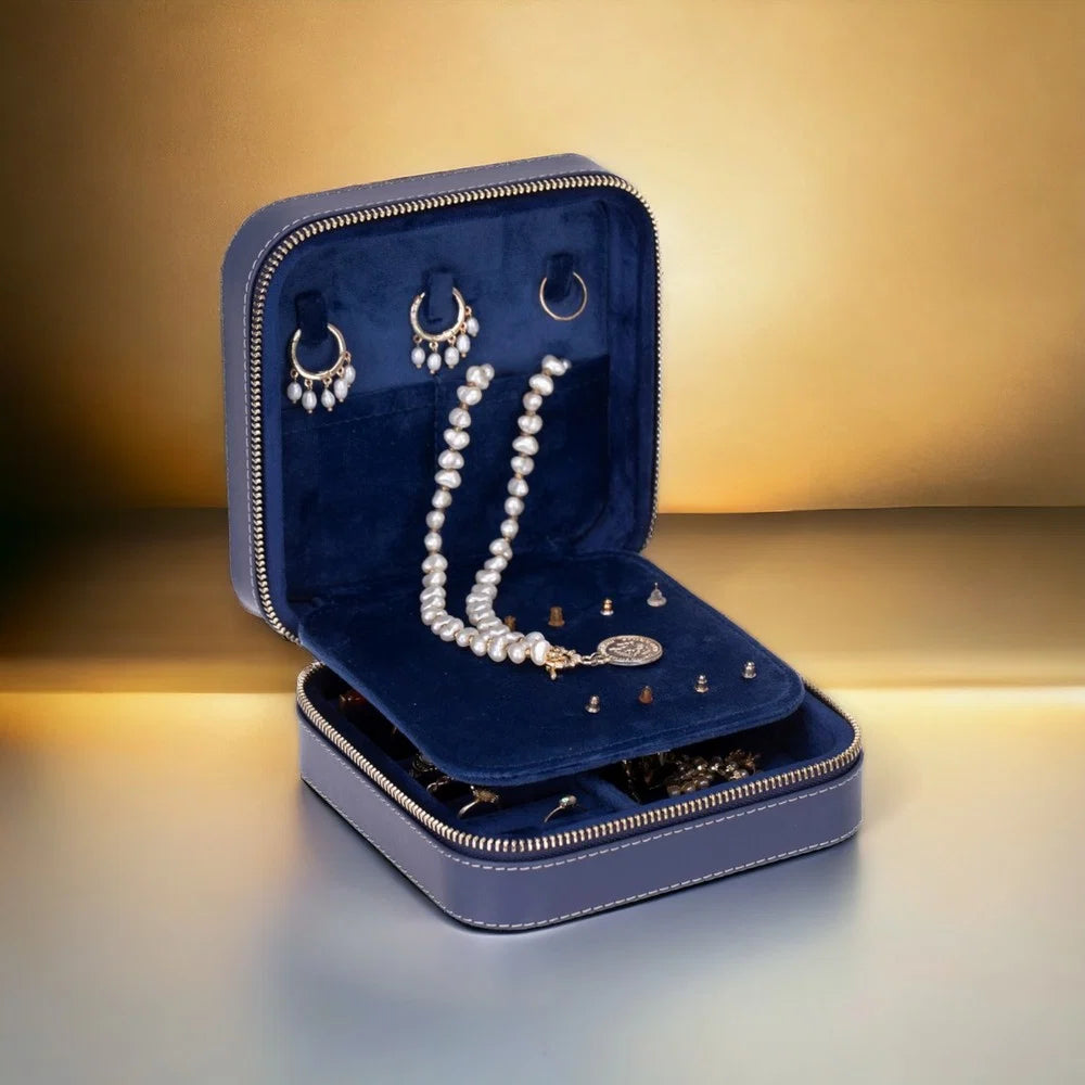 Amanda Leather Jewelry Box, Medium
