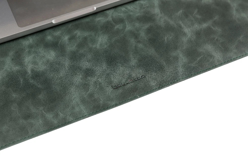 Axion Lined Leather Desk Mat Large Size