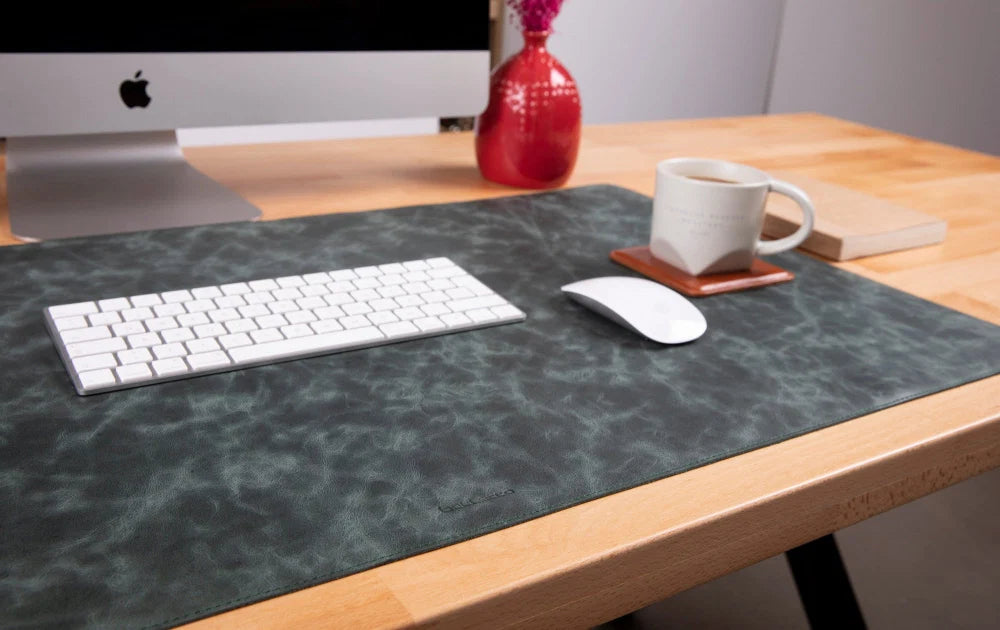 Axion Lined Leather Desk Mat Large Size