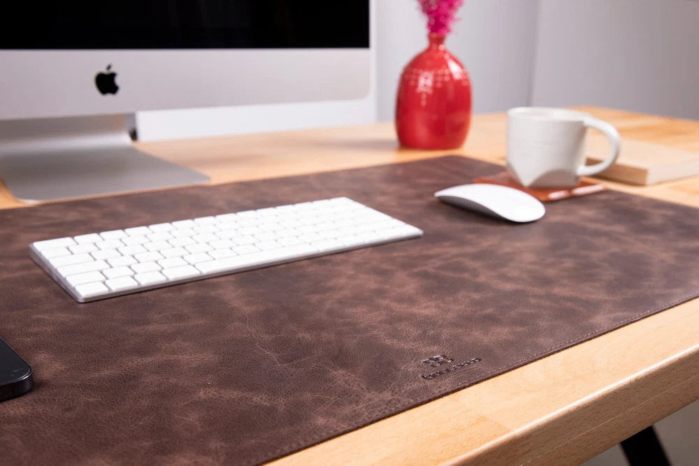 Axion Lined Leather Desk Mat Large Size