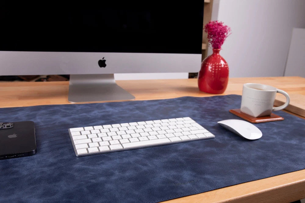 Axion Lined Leather Desk Mat Large Size