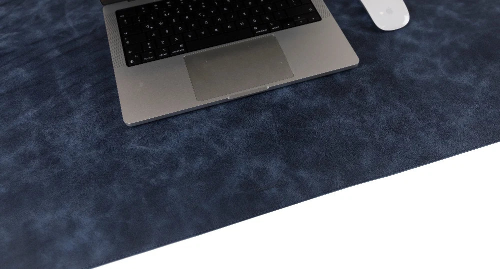 Axion Lined Leather Desk Mat Large Size