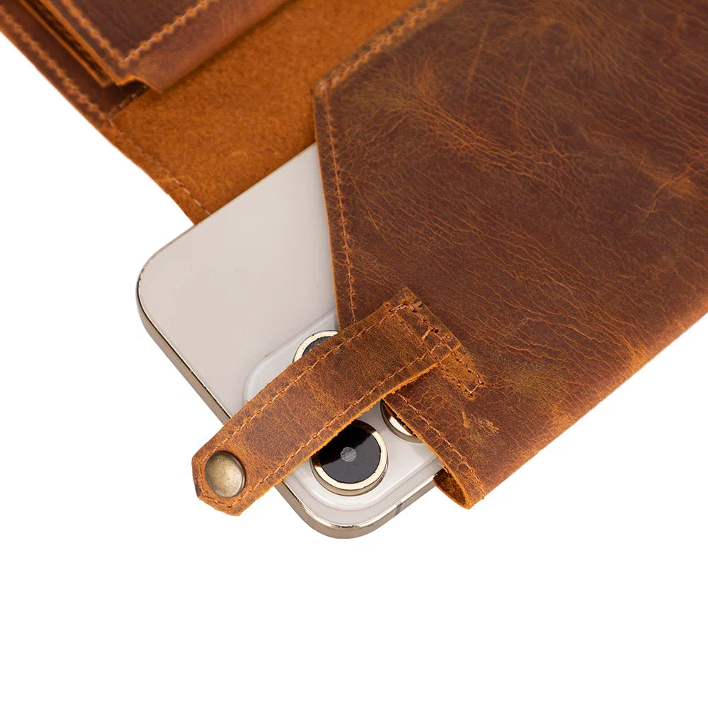 Bologna Universal Leather Wallet