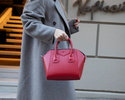 Lorenza Leather Shoulder Bag – Medium