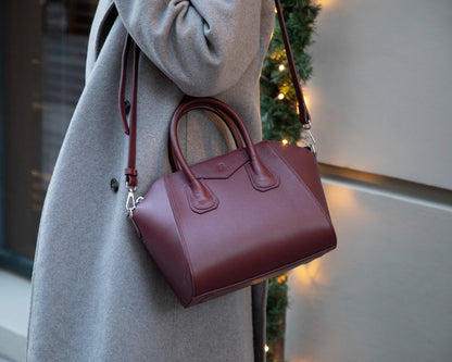 Lorenza Leather Shoulder Bag – Medium