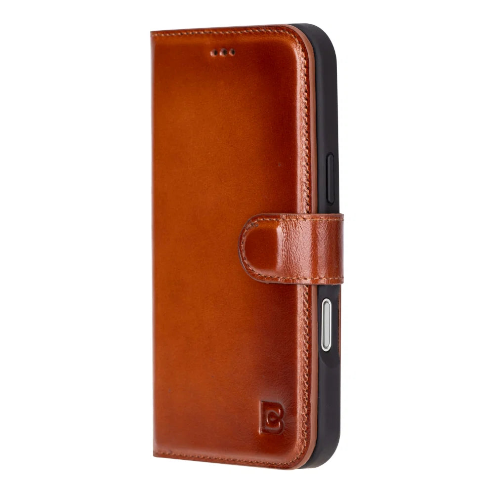 Magic iPhone 16 Leather Detachable Wallet Case