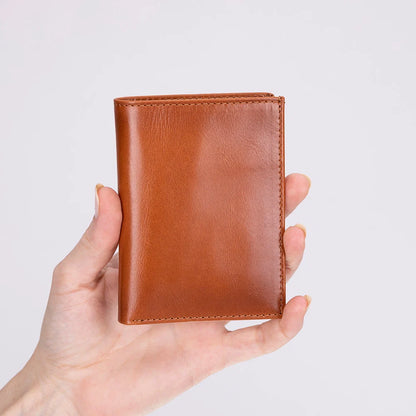 Nigra Leather Wallet with Magnetic Closure