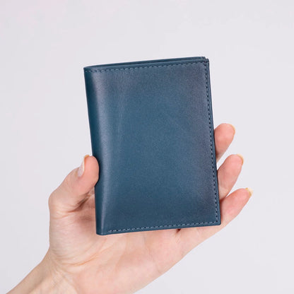 Nigra Leather Wallet with Magnetic Closure
