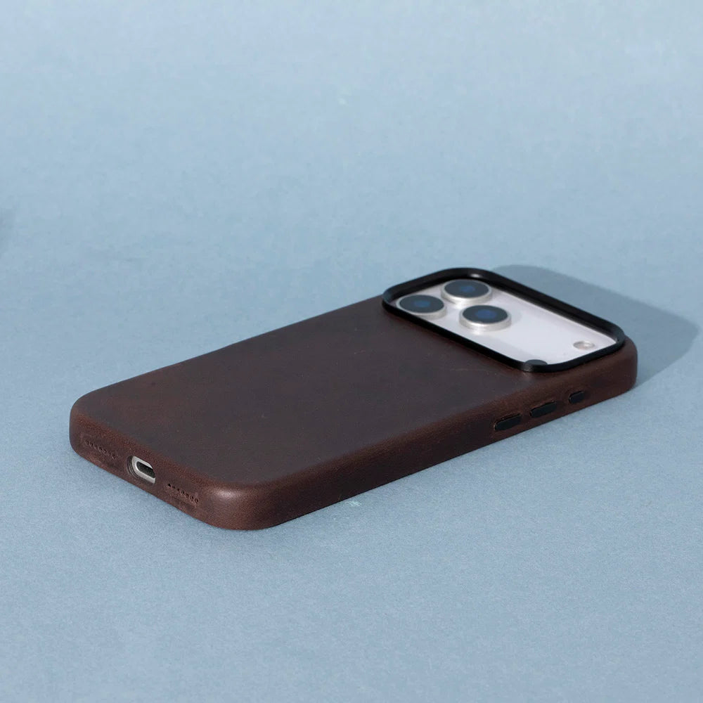 Prestige iPhone 17 Pro Max Leather Case