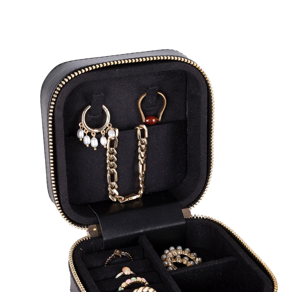 Amanda Leather Jewelry Box, Medium