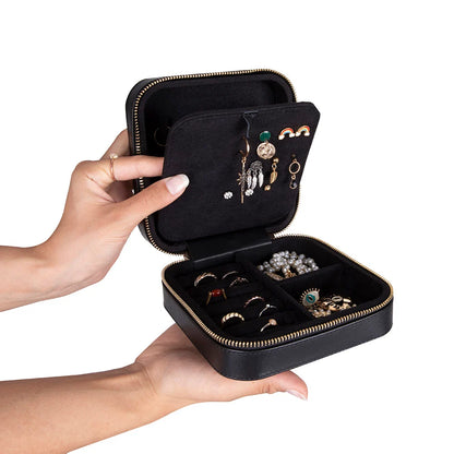 Amanda Medium Leather Jewelry Box