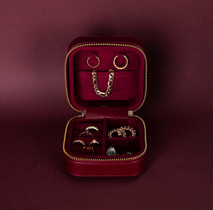 Amanda Medium Leather Jewelry Box