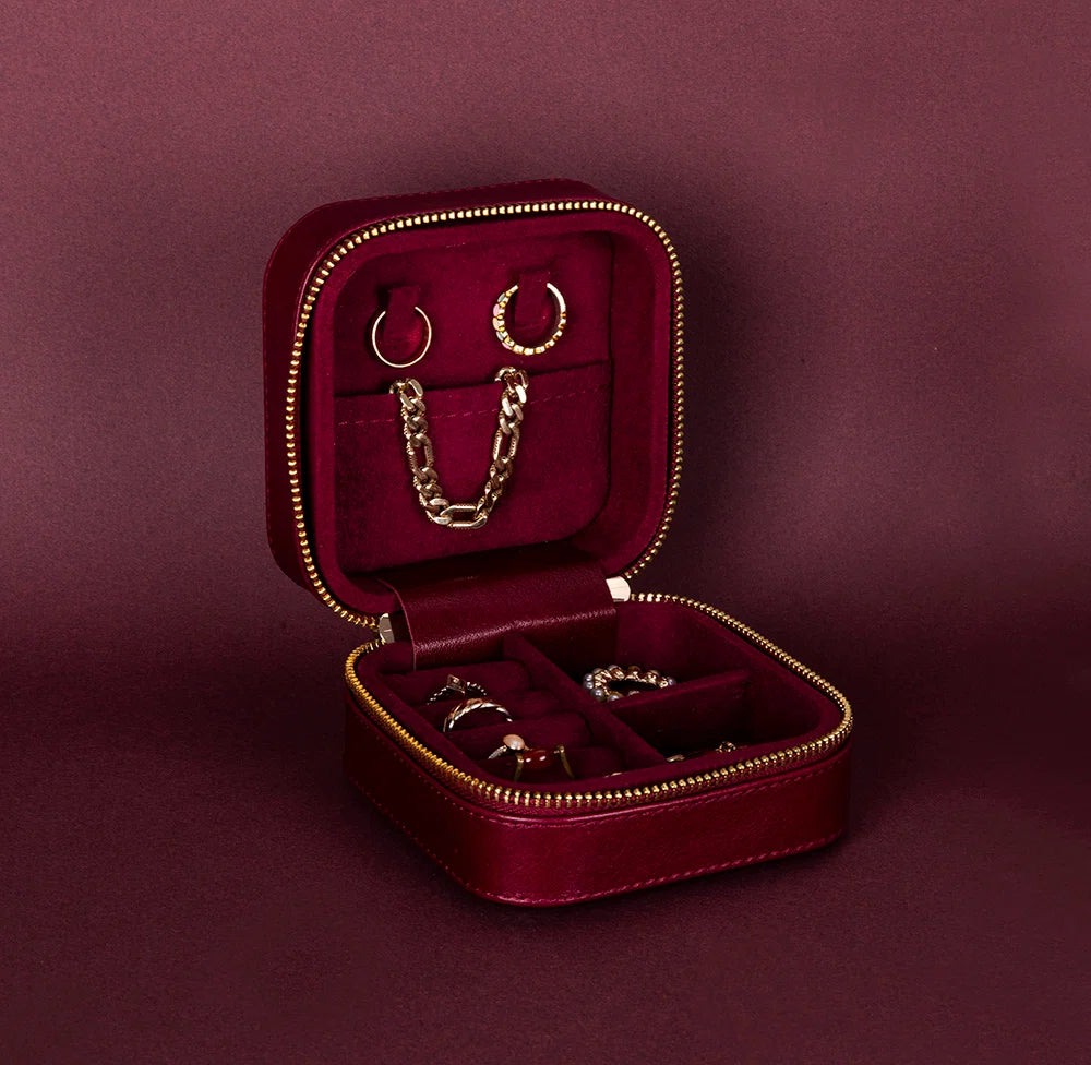 Amanda Leather Jewelry Box, Medium