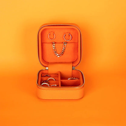Amanda Medium Leather Jewelry Box