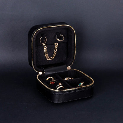 Amanda Medium Leather Jewelry Box
