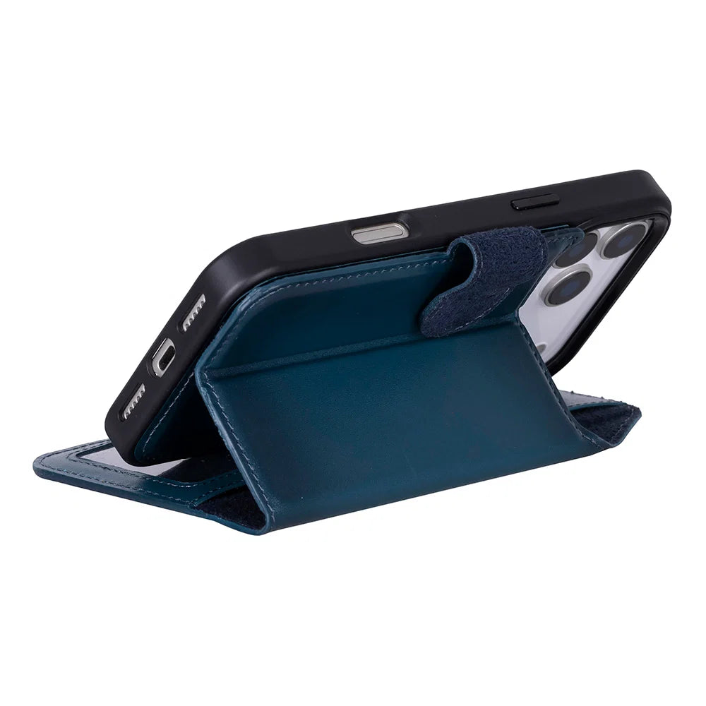 Magic iPhone 17 Pro Detachable Leather Wallet Case