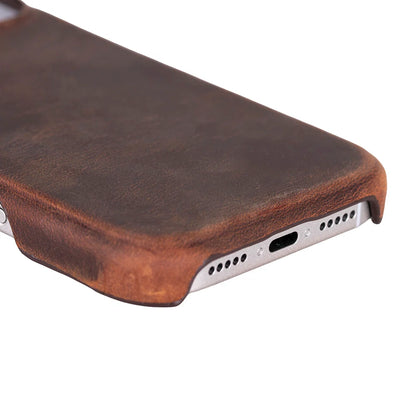 Ultimate Jacket iPhone 17 Leather Case