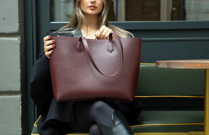 Solea Leather Shoulder Bag