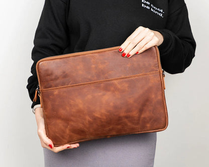 Leeds Slim Leather Laptop Bag – 14 & 16 Inch